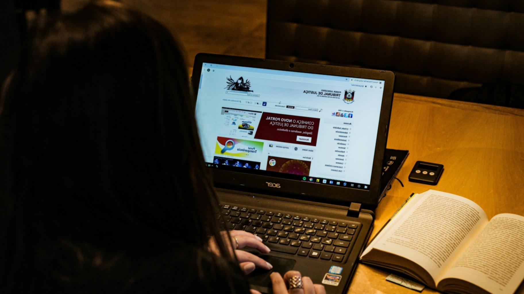 Professionelle Finanzberatung mit strukturierter Ausgabenkategorisierung